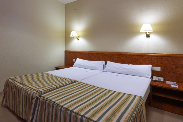 Hotel Hesperia Sant Joan Suites